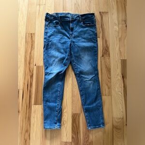 EXCELLENT CONDITION American Eagle jeggings, low rise, size 14 short